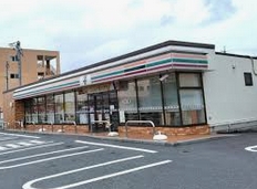 コンビニ　セブンイレブン 春日井高山町店（コンビニ）まで561m