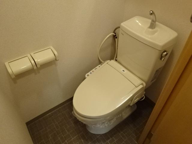 トイレ　シャワー付トイレ