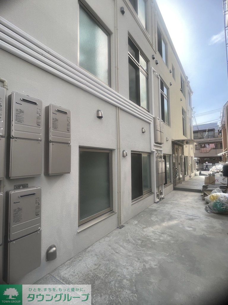 建物外観　エントランス
