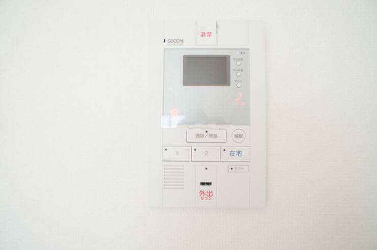 セキュリティ　来訪者の確認が出来るモニタ付インターホン（同一仕様）