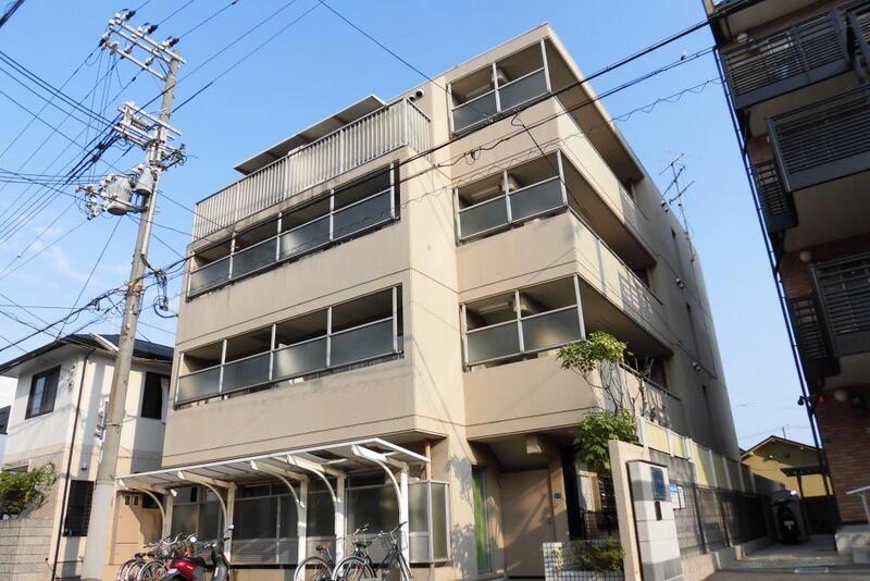 建物外観　普通のマンション