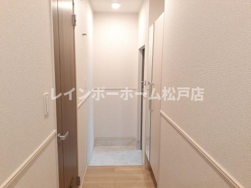 玄関　※別部屋　参考写真