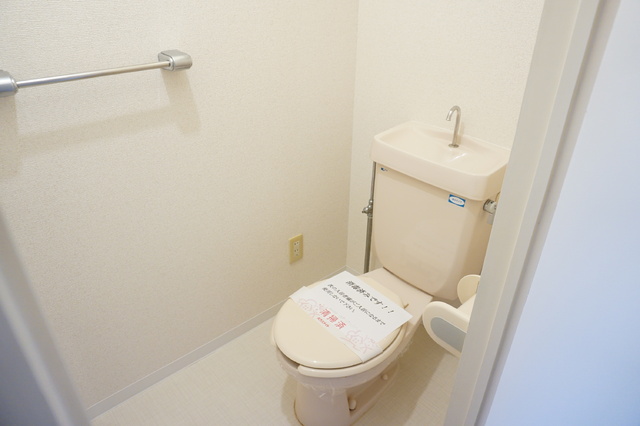 トイレ　トイレ※同タイプ参考写真