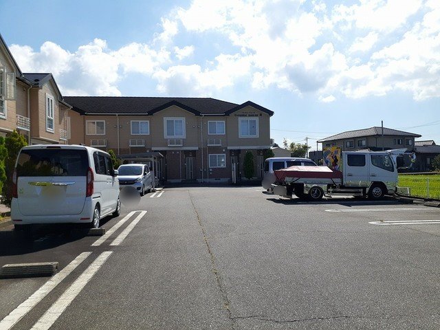 駐車場　車をお持ちの方に嬉しい駐車場付きの物件です