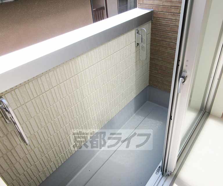 バルコニー　洗濯物も干せる！