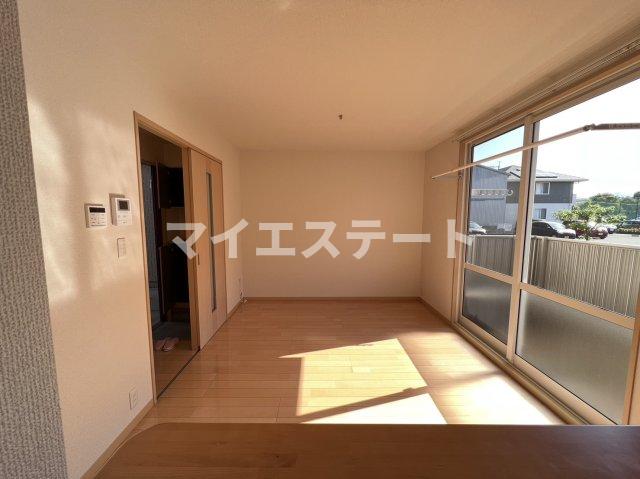 居室・リビング　別部屋写真
