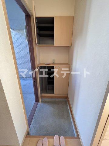 玄関　別部屋写真