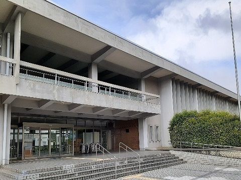 図書館　富山県立図書館（図書館）まで450m