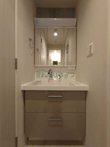 洗面設備　別部屋参考写真となります。