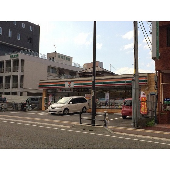 コンビニ　セブンイレブン仙台原町店（コンビニ）まで411m