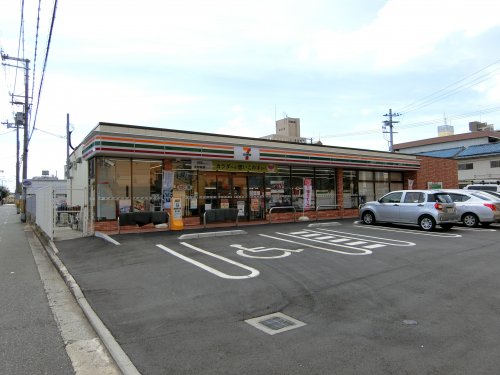 コンビニ　セブン－イレブン 堺三国ケ丘駅東店（コンビニ）まで367m