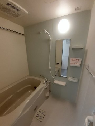 バス・シャワールーム　きれいなお風呂です