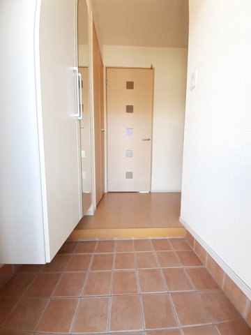 玄関　落ち着いた玄関です
