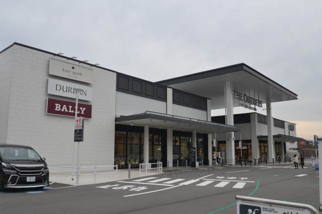 ショッピングセンター　THE　OUTLETS　HIROSHIMA（ショッピングセンター）まで5852m