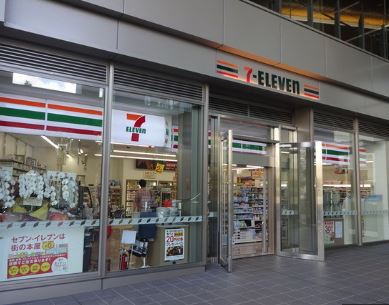 コンビニ　セブン－イレブン大崎ブライトコア（コンビニ）まで516m