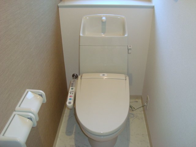 トイレ　シャワー付トイレ