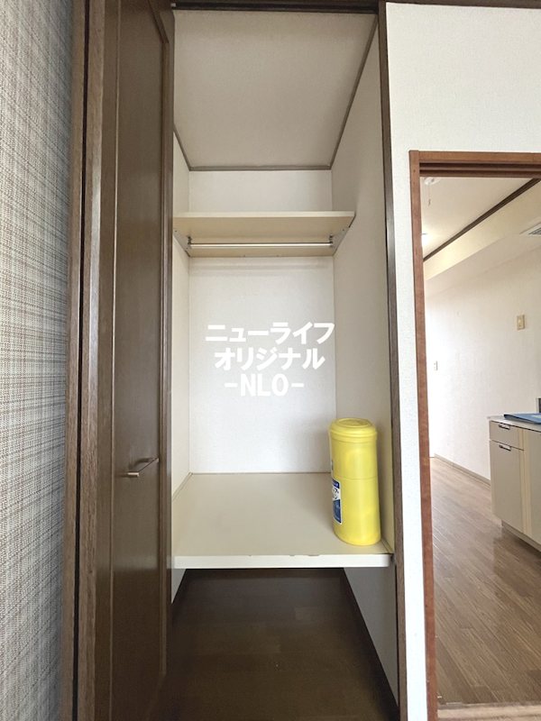 収納　衣類や荷物をすっきり収納できるクローゼット