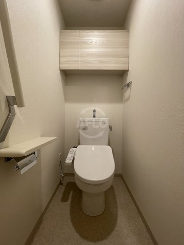 トイレ　サザンクレストなんば南　温水洗浄便座