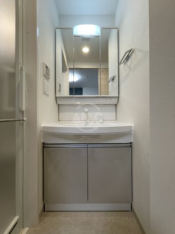 洗面設備　サザンクレストなんば南　独立洗面台