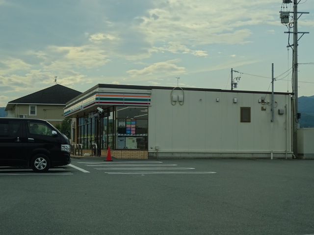 コンビニ　セブンイレブン細江気賀店（コンビニ）まで1755m