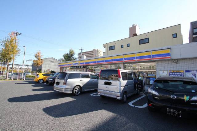 コンビニ　ミニストップ 名古屋荒子店（コンビニ）まで39m