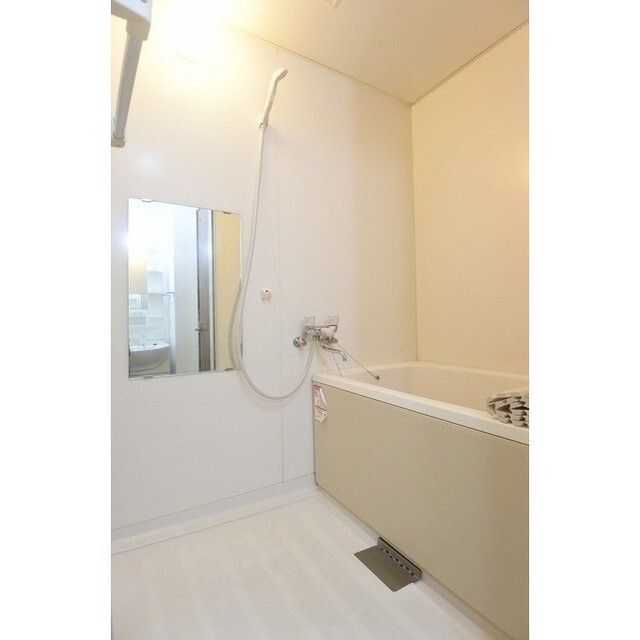 バス・シャワールーム　※別部屋参考写真