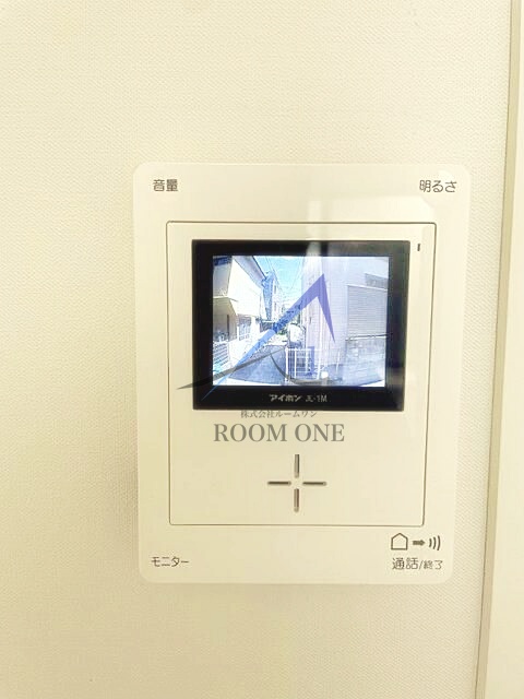 セキュリティ　モニター付きインターホンです。