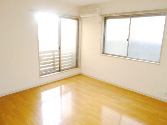 その他部屋・スペース　★二面採光で明るいお部屋★