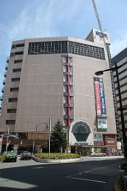 ショッピングセンター　K-8 KEIHACHI(ケイハチ) 京王八王子ショッピング（ショッピングセンター）まで487m