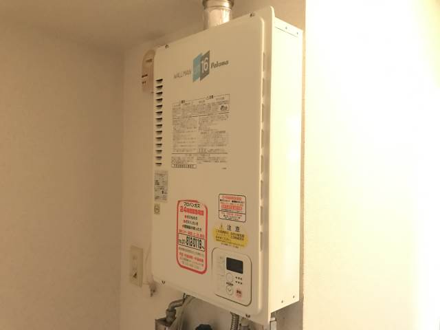 その他設備　ガス湯沸かし器