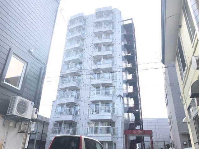 建物外観　１０階建てマンション☆