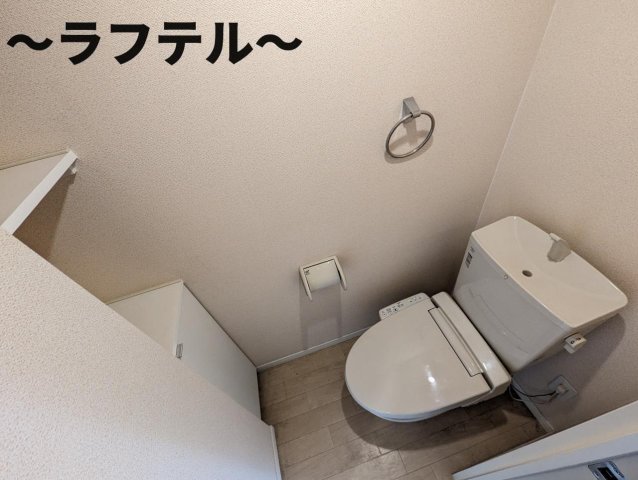 トイレ　別部屋イメージ写真