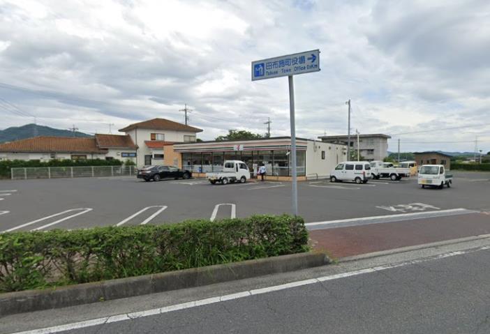 コンビニ　セブンイレブン（コンビニ）まで184m