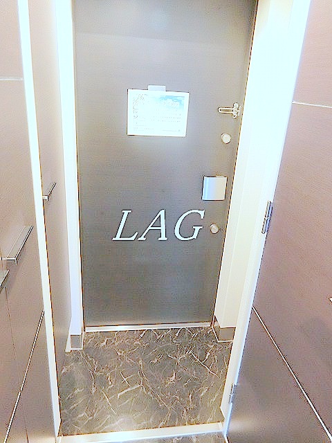玄関　玄関です。