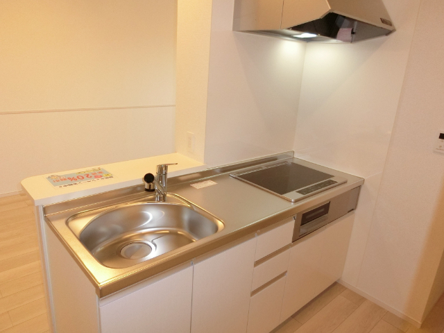 キッチン　同型の部屋の写真を使用しております。