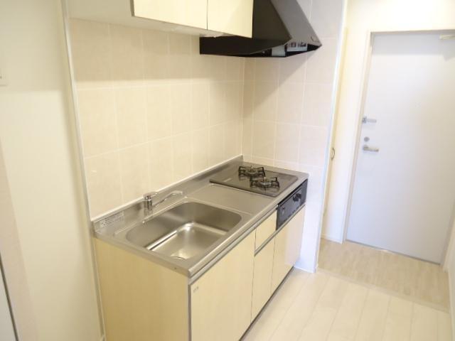 キッチン　※同タイプ部屋の写真です。