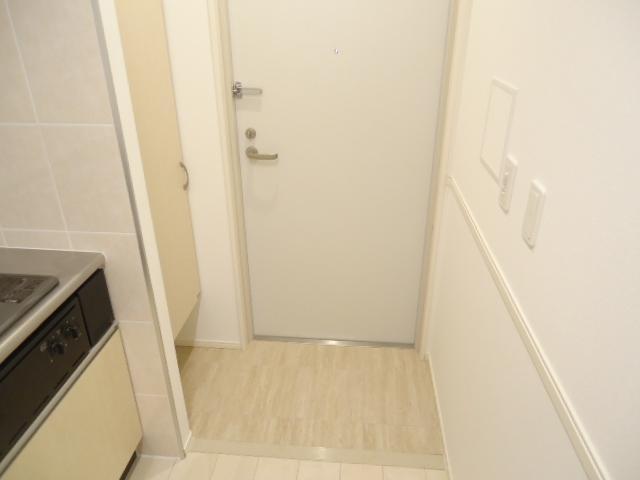 玄関　※同タイプ部屋の写真です。