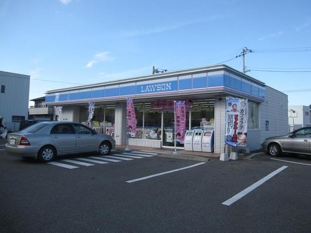 コンビニ　ローソン 鳴門市役所前店（コンビニ）まで387m