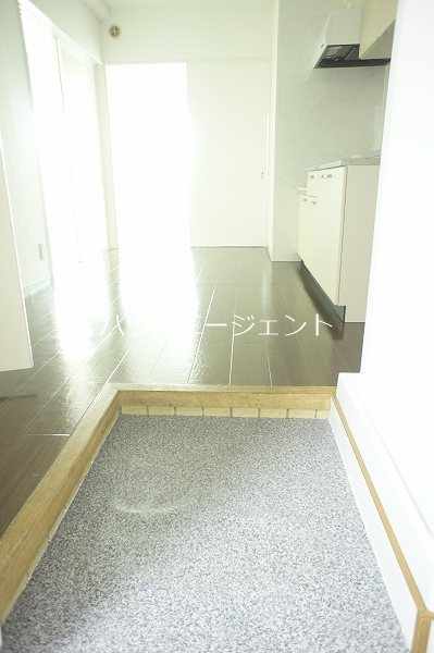 玄関　玄関です。