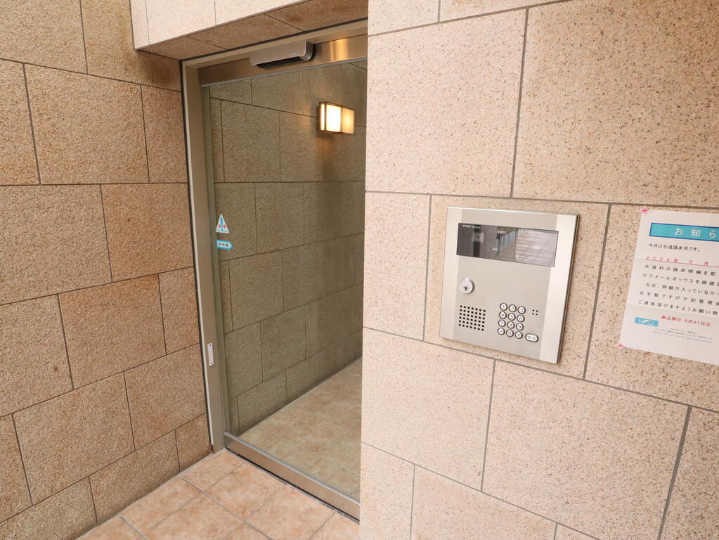 エントランス　エントランス