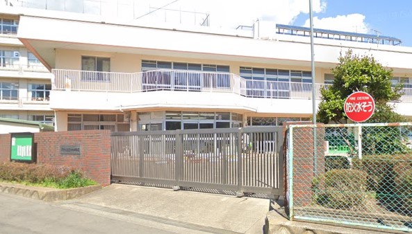 幼稚園・保育園　秦野市立ほりかわ幼稚園（幼稚園・保育園）まで766m