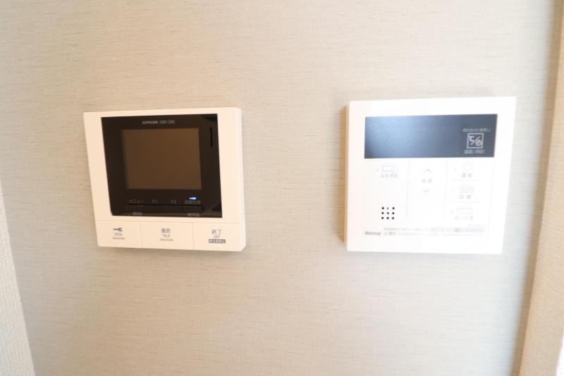 セキュリティ　ＴＶインターホン、給湯器