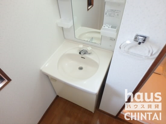 洗面設備　別部屋同タイプの参考写真になります。