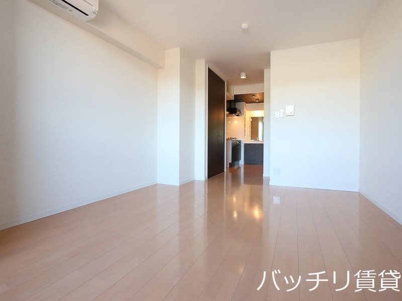 居室・リビング　室内写真等は別号数の為、現状優先とさせて頂きます。