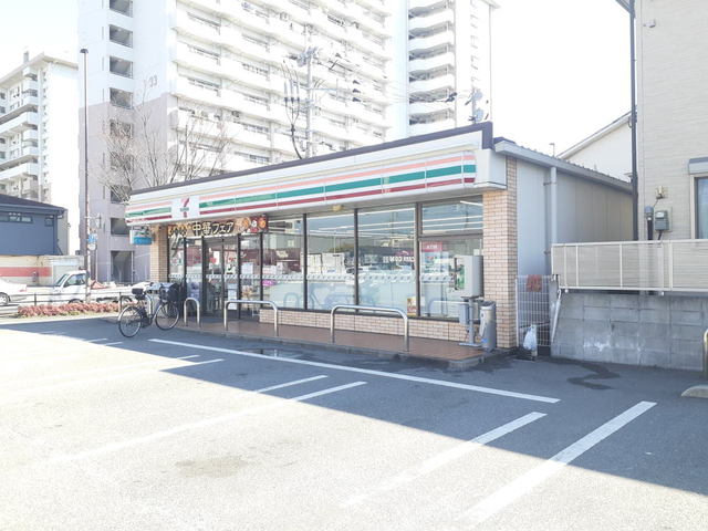 コンビニ　セブンイレブン　福岡箱崎１丁店（コンビニ）まで290m