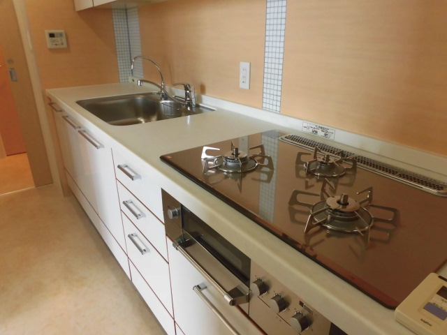 キッチン　※同物件、別部屋になります。