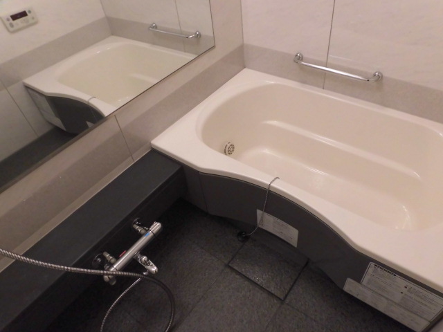 バス・シャワールーム　※同物件、別部屋になります。
