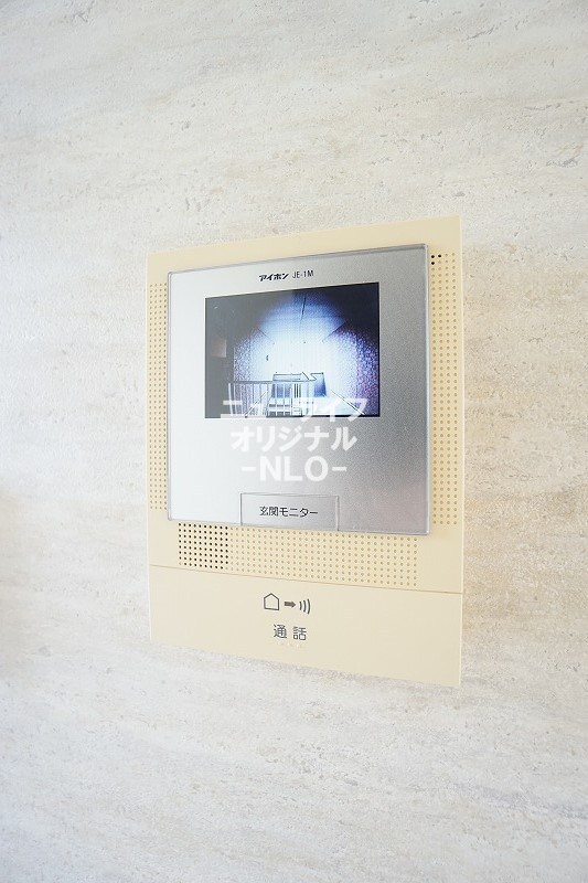 セキュリティ　来訪者を室内から確認出来るテレビモニターホン
