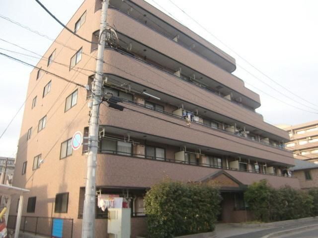 建物外観　ファミリータイプのマンションです。