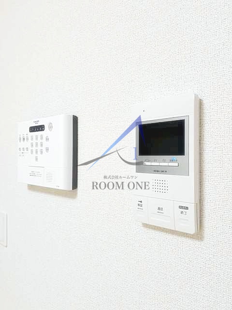セキュリティ　モニター付きインターホンです。